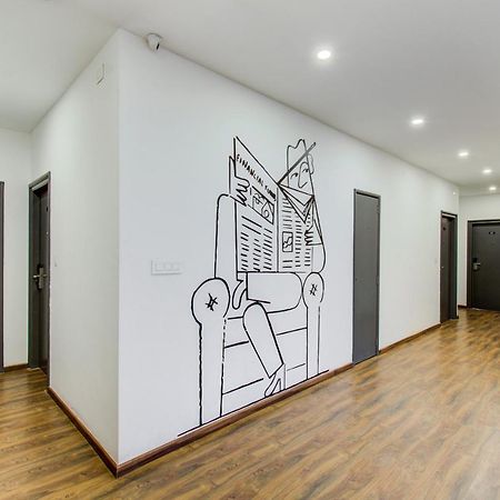 Oyo Townhouse 748 Hotel Parth Paradise Газиабад Екстериор снимка