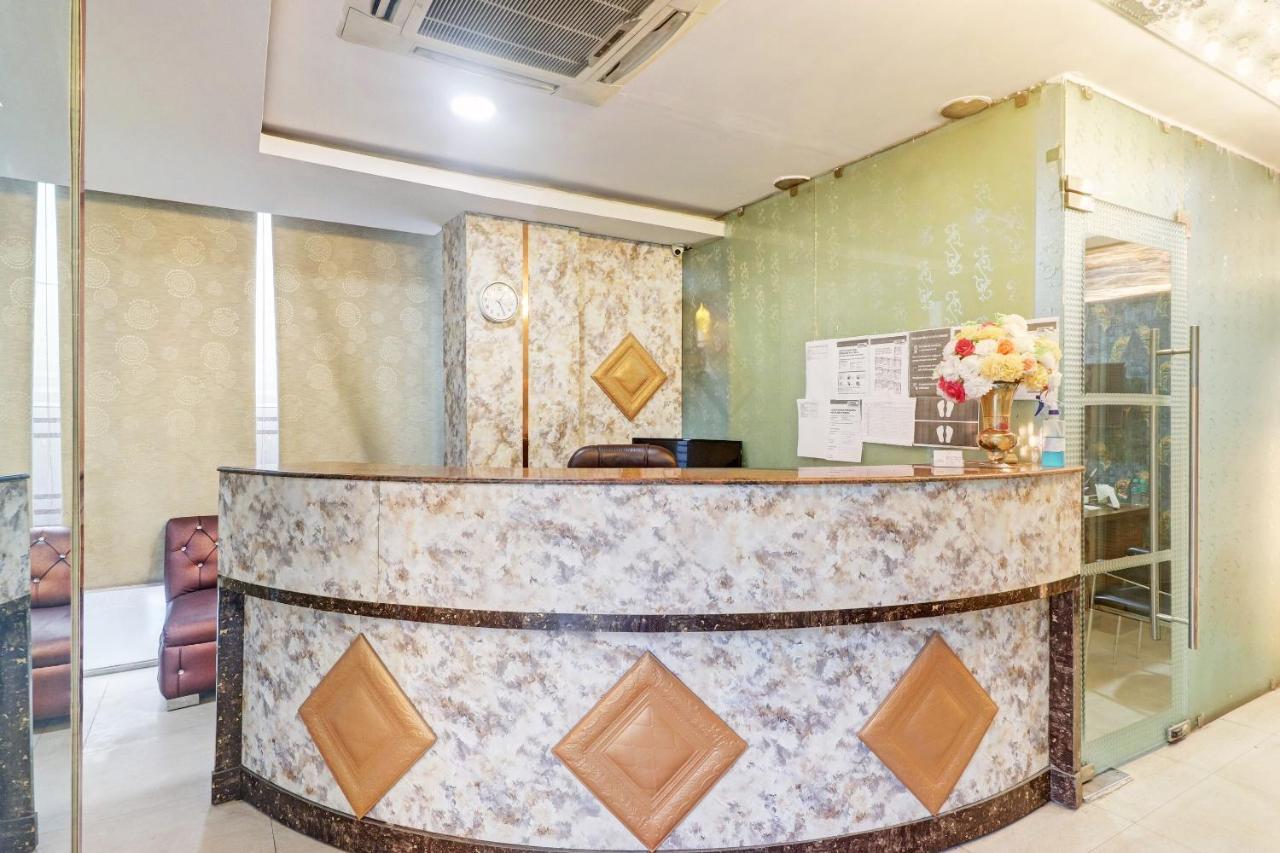 Oyo Townhouse 748 Hotel Parth Paradise Газиабад Екстериор снимка